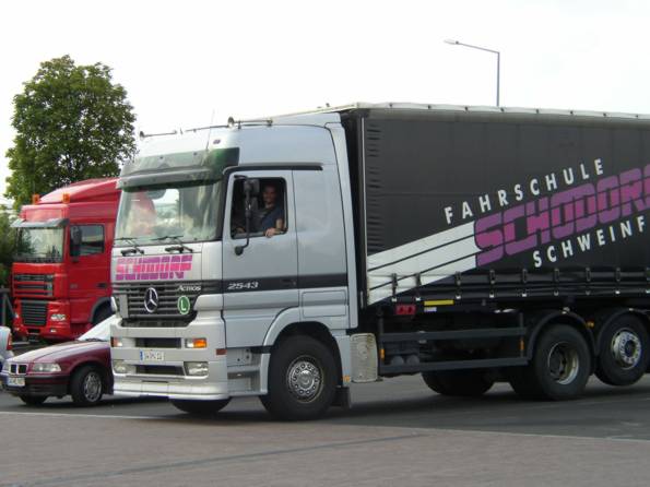 LKW Führerschein CE1